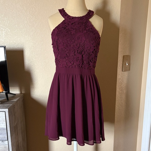 Lulus Dresses & Skirts - Lulu's Plum Lace Halter Mini Dress
